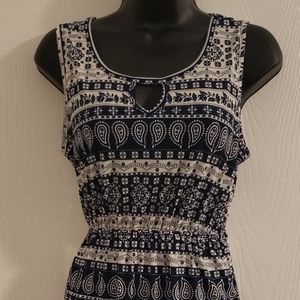 White & Navy Sleeveless Dress
